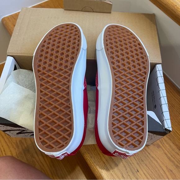 NWT Vans Vault OG Authentic LX in red / true white - Picture 14 of 16